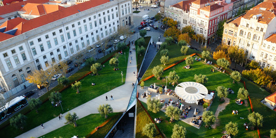 Passeio dos Clérigos Garden, Porto, Portugal (2018)